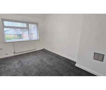 3 bedroom end of terrace house to rent - Photo 4