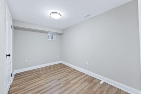 For Lease - 39 Reiner Road Unit# Lower, Toronto, Ontario - Photo 2