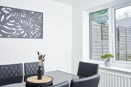2 bedroom townhouse to rent - Photo 2