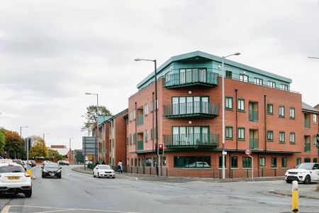 2 bedroom flat to rent - Photo 3