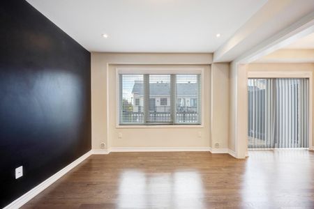 For Lease - 3082 Harebell Gate, Oakville, Ontario - Photo 3