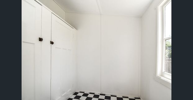 Centrally Located Timeless Beauty! - Photo 1