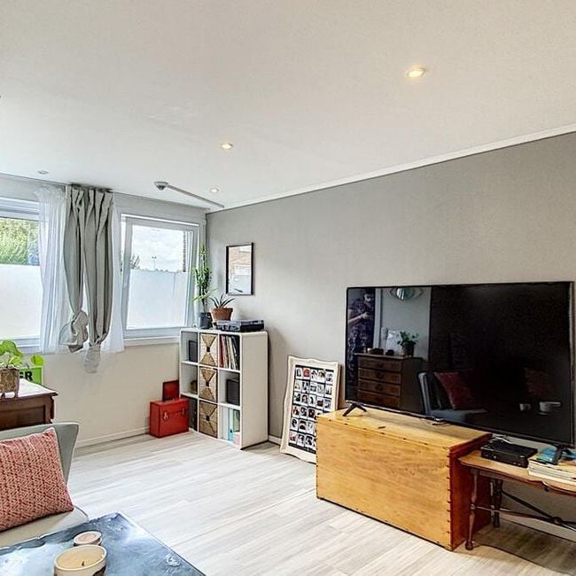 Appartement te huur in Tournai voor € 640 met 1 slaapkamer - Foto 1