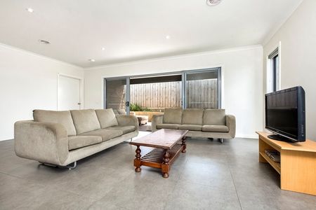 7-bedroom shared house, Bodega Street - Photo 2