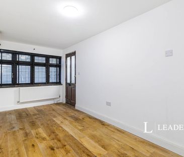 studio to rent Reynolds Road, New Malden, KT3 - Photo 1