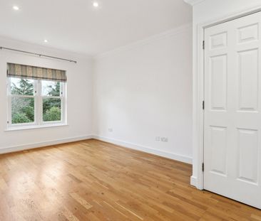 Grange Place, Walton-on-Thames, Surrey, KT12 - Photo 5
