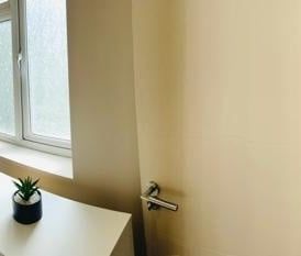 Room in a Shared House, London, SW20 - Photo 3