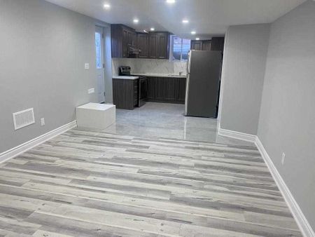 For Lease - 3 Black Diamond Crescent, Brampton, Ontario - Photo 4