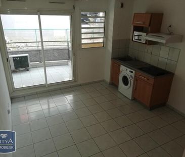 Location Appartement 2 pièces 33m² ST DENIS 97400 - Photo 2