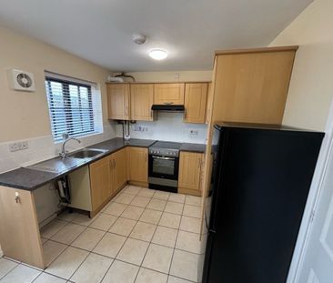 Clos Eileen Chilcott, Llansamlet, SWANSEA - Photo 1