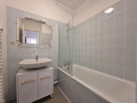 Location Appartement 2 pièces 49m² TOURS 37000 - Photo 4