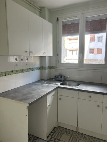 Location Appartement 3 pièces 50m² ORLEANS 45000 - Photo 2
