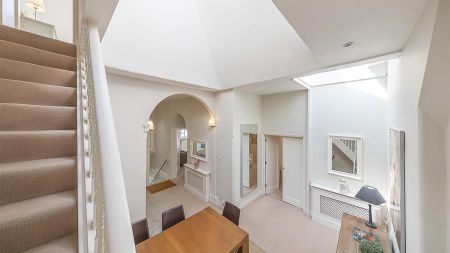 Queen's Gate Place Mews, SW7 - Photo 5