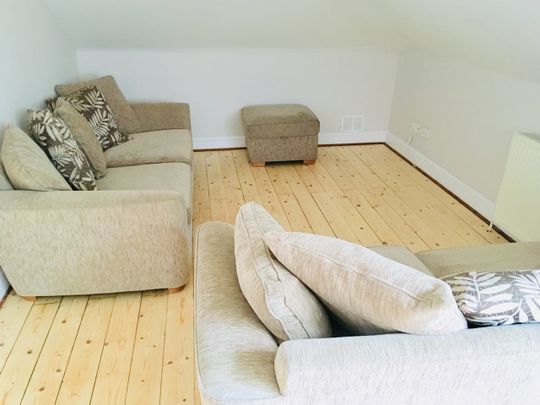 2 Bed Flat, Brondesbury Road, NW6 - Photo 1