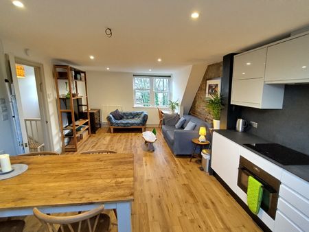 2 Bed Flat, Melville Road, BN3 - Photo 4