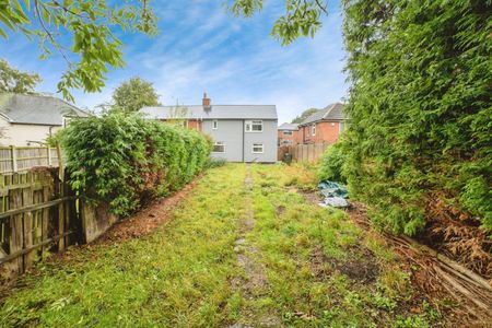 Shaftesbury Avenue - Photo 3