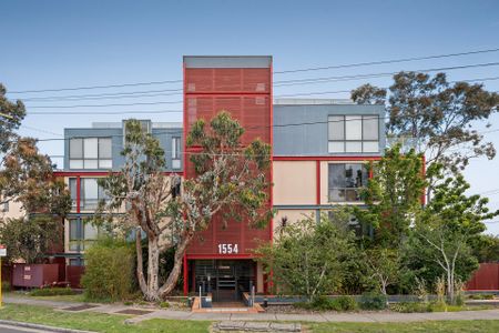 Thinking of selling? Contact our agent - Photo 2