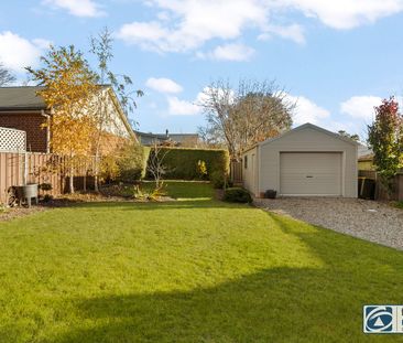 Charming CBD Cottage with Character & Sunlit Living - Photo 6