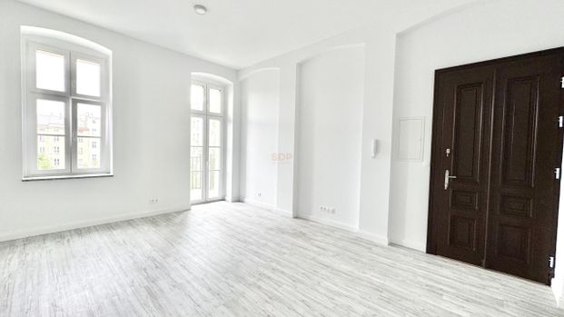 piękna, odrestaurowana kamienica | 3 pokoje | centrum - Фото 1