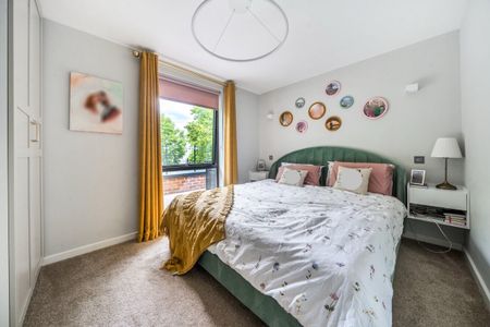 2 Bed Penthouse, Barrowgate Road, W4 - Photo 4