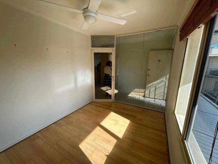 3-bedroom shared unit / apartment, Pulteney Street - Photo 2