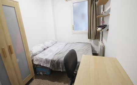 Carrer de Villarroel, Barcelona, Catalonia 08036 - Photo 4