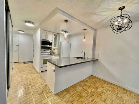 For Lease - 22 Shallmar Boulevard Unit# 206, Toronto, Ontario - Photo 2