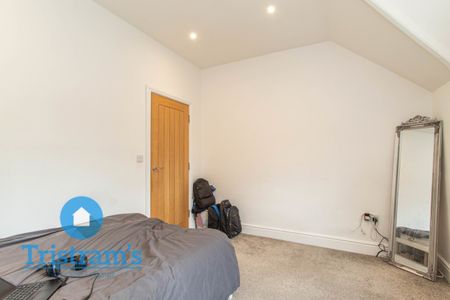 2 bed Apartment for Rent - Photo 3