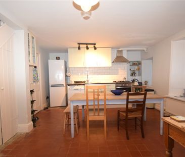 2 bed terraced house to rent in High Street, Scarborough, YO13 - Photo 6