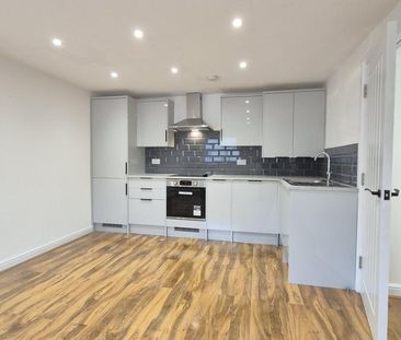 2 bedroom semi-detached house to rent - Photo 6