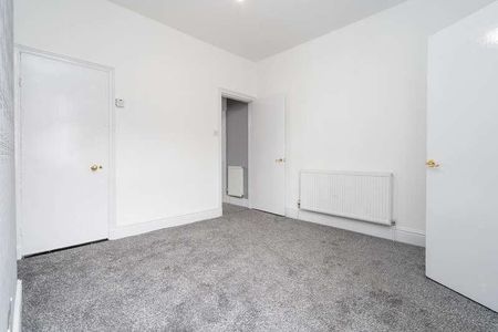 Aberdeen Grove, Edgeley, SK3 - Photo 4