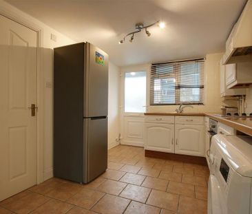 1 bedroom maisonette to rent - Photo 3