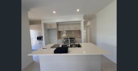 Brand New & Spacious 4-Bedroom Home with Alfresco – Menangle Park - Photo 4