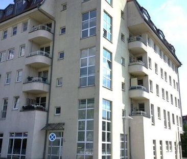 2-Raum-Wohnung mit Balkon und Aufzug in zentraler Lage! - Foto 1