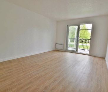 2 CH - 1 SDB - Sainte-Julie - $1,600 /mo - Photo 2