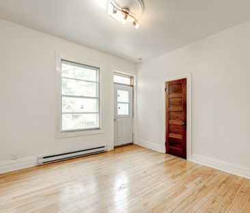 1358 Av. Laurier E., H2J 1H6, H2J 1H6, Montréal - Photo 3