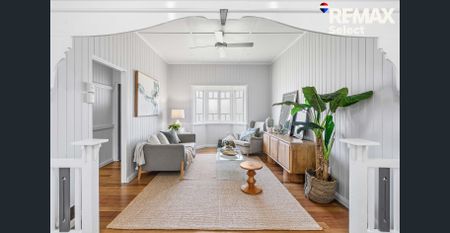 Cottage Style home in Great Location - Photo 2