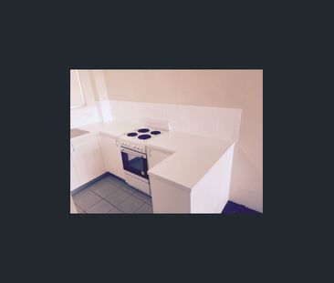 WATERFRONT APARTMENT SURFERS PARADISE - Photo 5