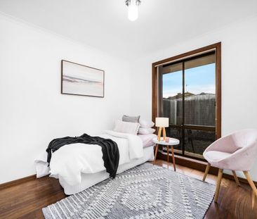 Charming 4-Bedroom Home in Prime Hoppers Crossing Location - Photo 2