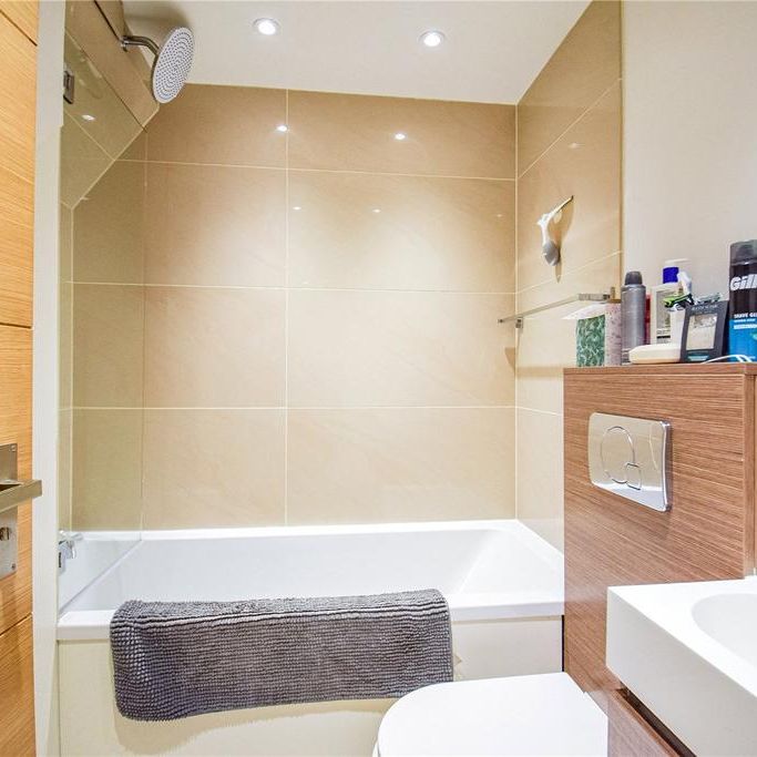 2 bedroom semi-detached house to rent - Photo 1