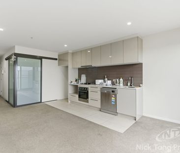 Modern Unfurnished 1-Bedroom Apartment with Split System, Dishwashe... - Photo 5