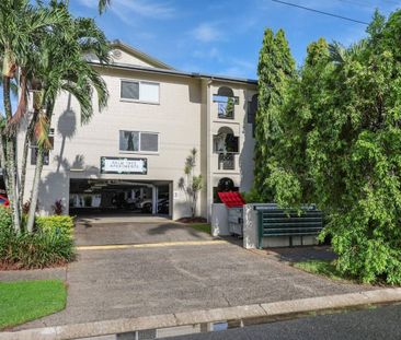 Freshly Renovated Top-Floor Two Bedroom Unit – White Goods - Photo 3