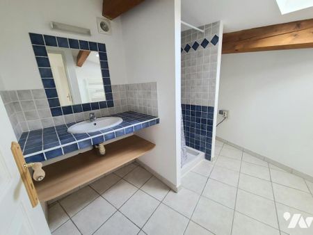 PIERRELATTE, CENTRE VILLE, A LOUER, F4 EN DUPLEX - Photo 4