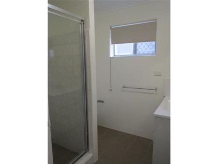 HIGH ON THE HILL - Photo 2