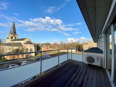 Mooi appartement met terras en lift - Photo 3