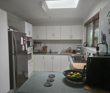 Daisy Hill - Photo 1