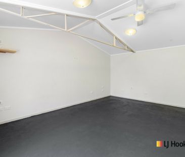 4 Medley Street, Chifley ACT, Belconnen - Photo 1