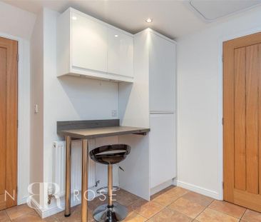 3 bedroom detached house to rent - Photo 2