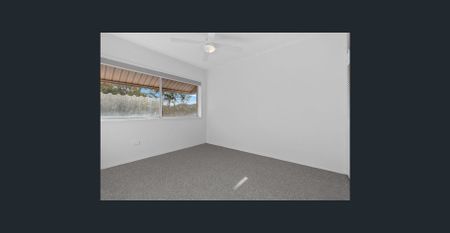 Charming Bardon Retreat with Modern Comfort & Leafy Surrounds - Photo 5