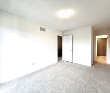 For Lease - 552 Hudson Crescent, Midland, Ontario - Photo 5